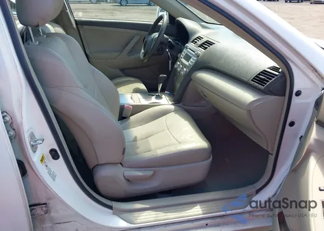 2011 Toyota Camry Le из США, поврежденный, VIN 4T1BF3EK4BU681032